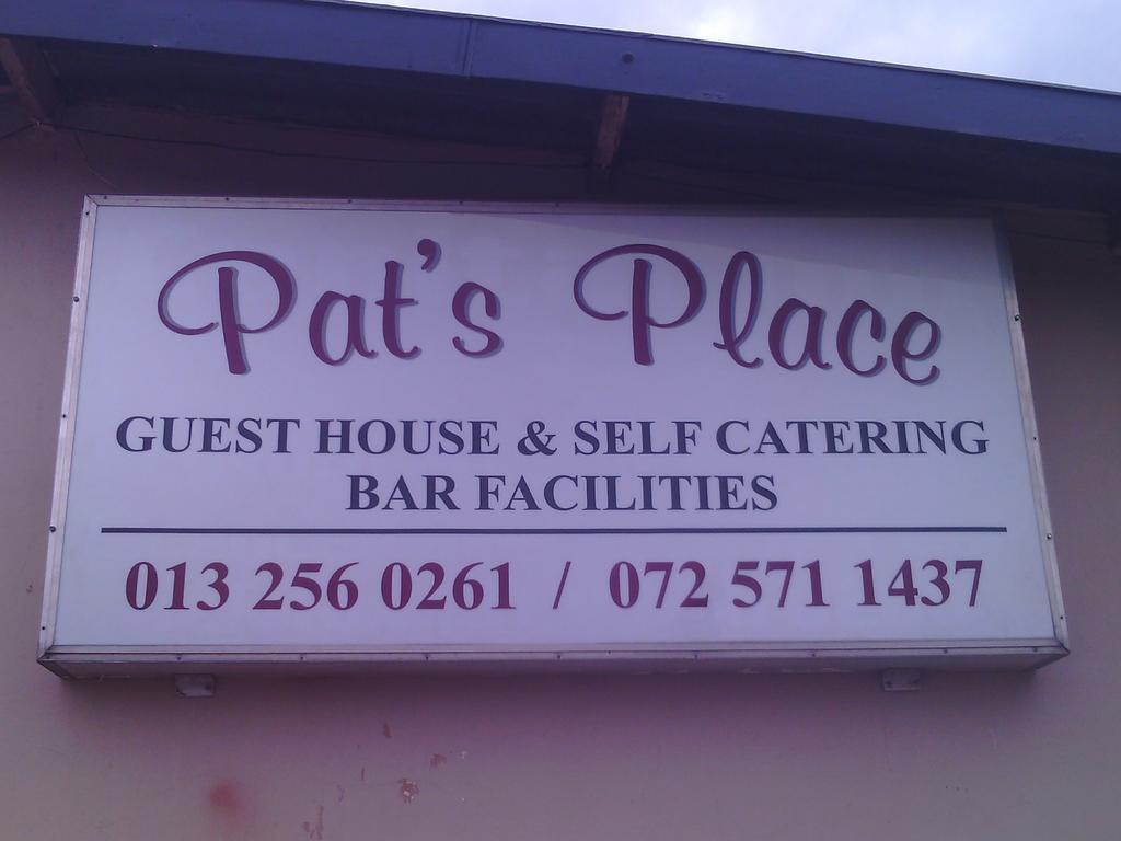 Pat'S Place Machadodorp エクステリア 写真