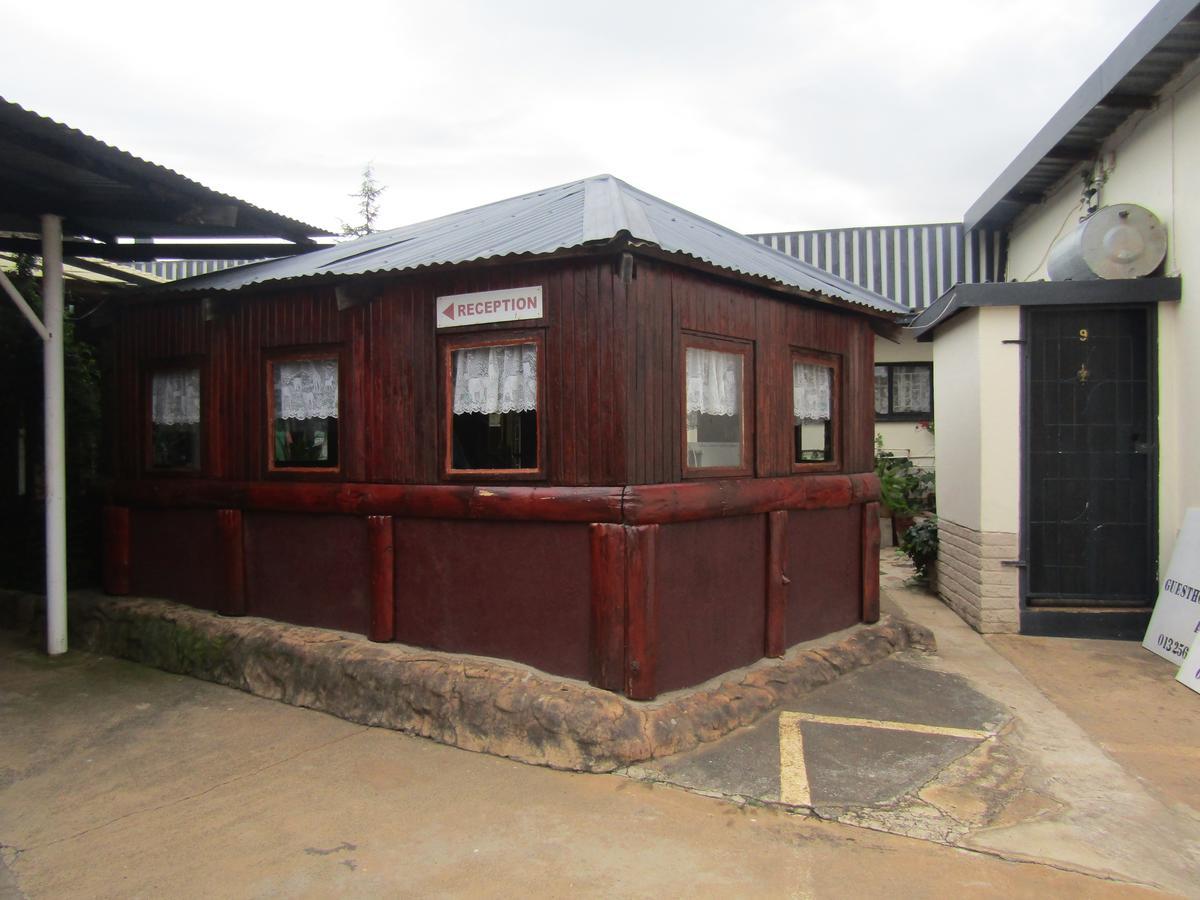 Pat'S Place Machadodorp エクステリア 写真